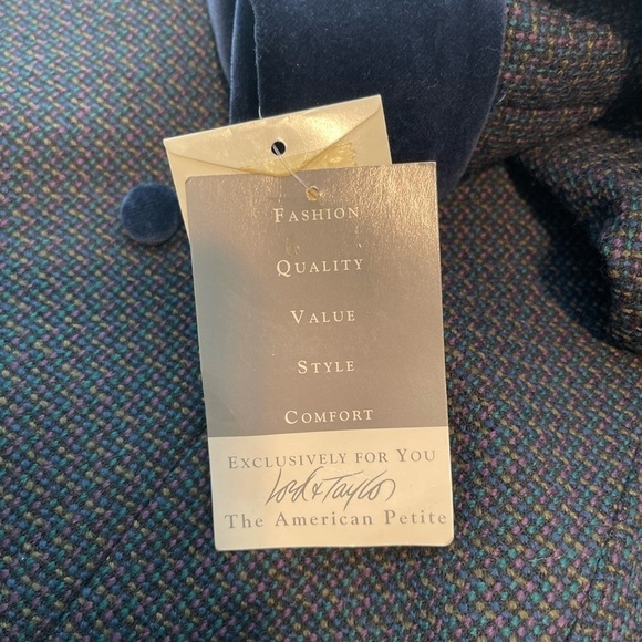 NWT Lord & Taylor 100% Pure New Wool Double Breasted Blazer  Women's Siz… - Picture 11 of 12